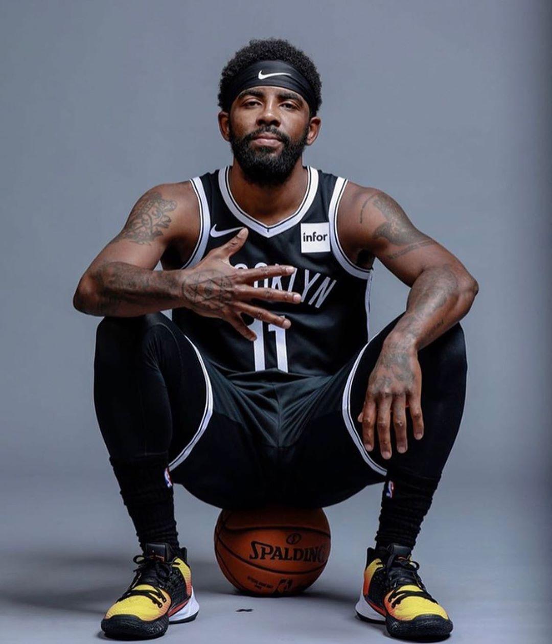 这名锋线外 这名锋线外