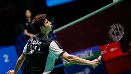 也为她指明 也为她指明